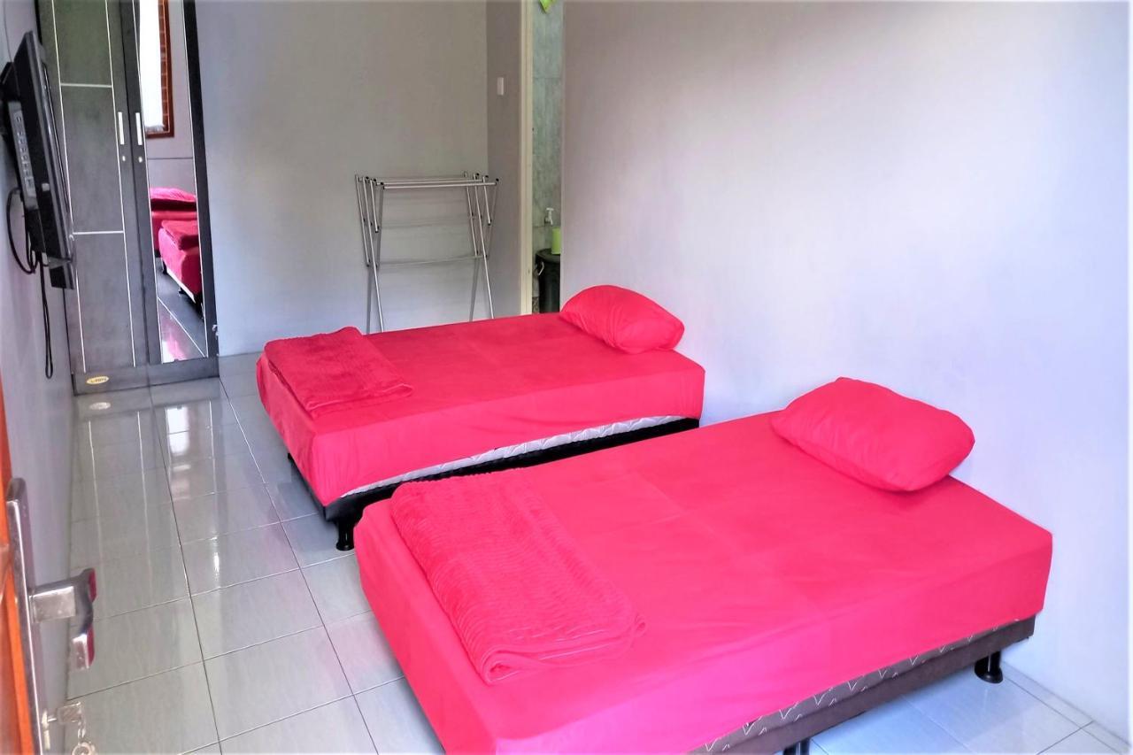 Nabila Syar'I Guest House Padalarang Экстерьер фото
